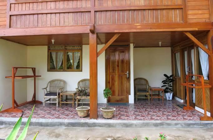 Two Fish Resort Lembeh Bitung Exterior foto